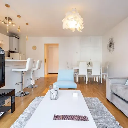 Cosy/la Defense 15min Walking15 Min Champs Elysees *